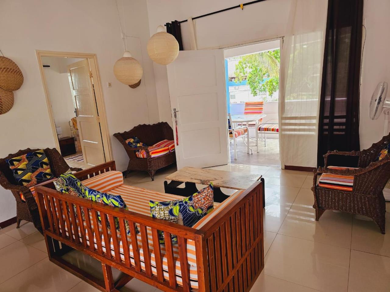 Good Sleep House Villa อินฮัมเบอนี ภายนอก รูปภาพ